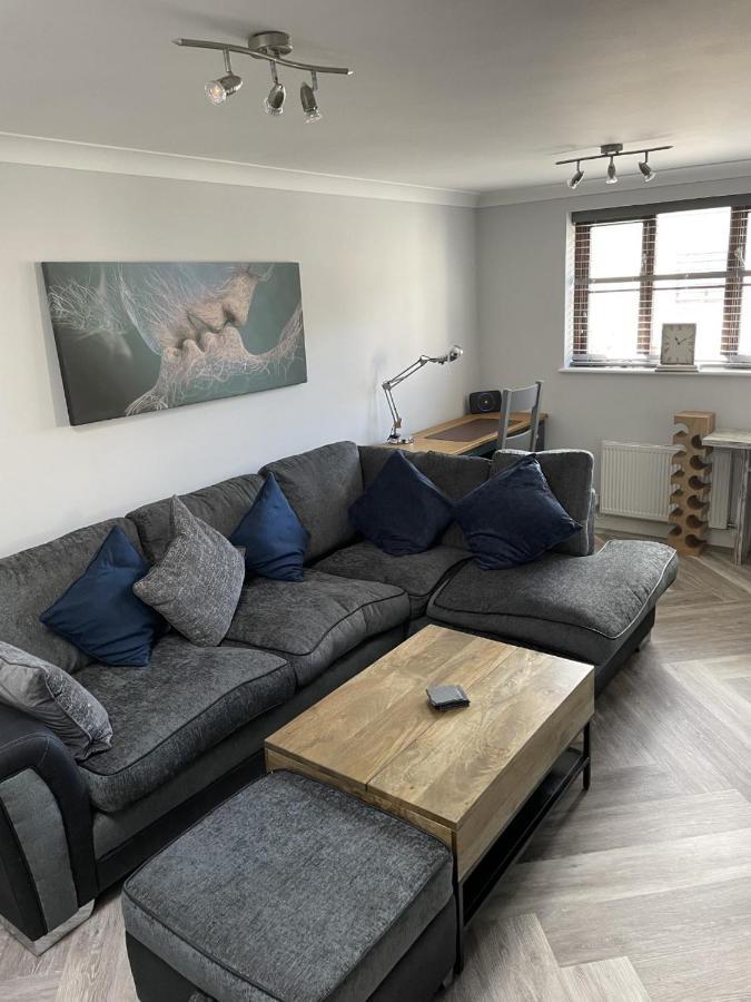 Harbour Apartment *